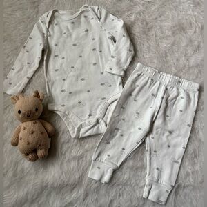Gender Neutral Baby GAP 100% Cotton Cute Cloud Matching Set